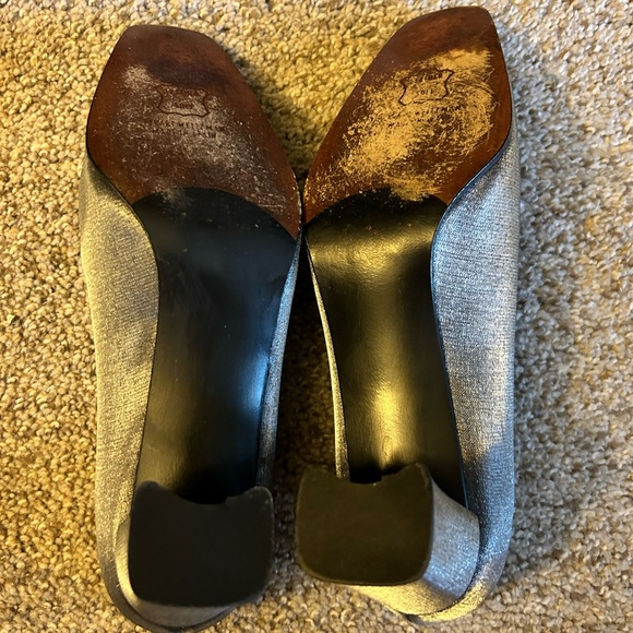 Matte Lame Pewter Pumps 2. 5 Inch Block Heel by Stuart Weitzman sz 7.5 M - Picture 5 of 5